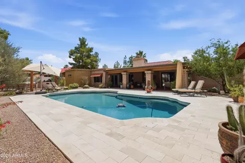 Exterior - 1550 E Greentree Dr, Tempe, AZ 85284 photo 13 of 16