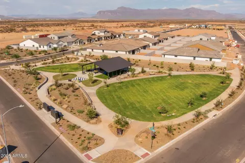 View/Area - 333 W Rock Needle Trl, Apache Junction, AZ 85120 photo 10 of 19