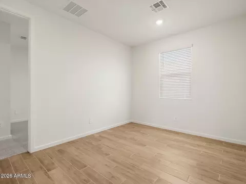 Bedroom - 333 W Rock Needle Trl, Apache Junction, AZ 85120 photo 3 of 6