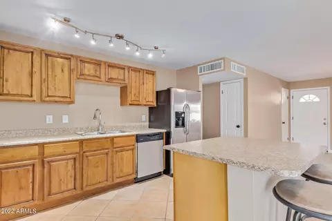 Kitchen - 3473 E Crocus Dr, Phoenix, AZ 85032 photo 3 of 4