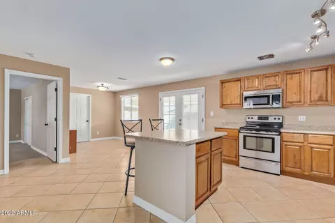 Kitchen - 3473 E Crocus Dr, Phoenix, AZ 85032 photo 4 of 4