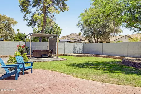 Exterior - 823 E Monte Cristo Ave, Phoenix, AZ 85022 photo 9 of 9
