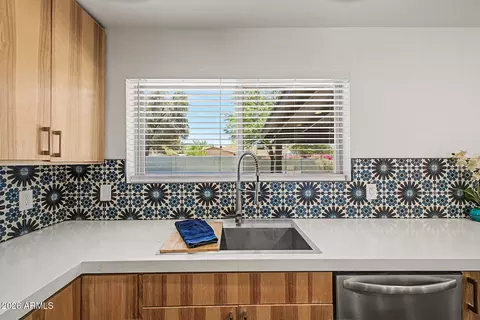 Kitchen - 823 E Monte Cristo Ave, Phoenix, AZ 85022 photo 3 of 6