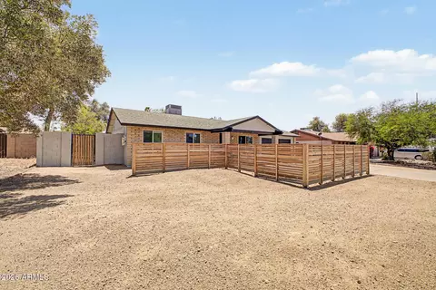 Exterior - 823 E Monte Cristo Ave, Phoenix, AZ 85022 photo 1 of 9