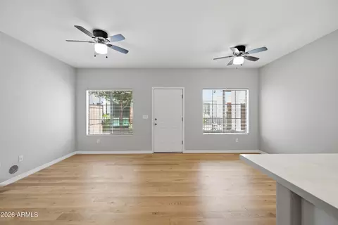 Living - 3150 E Beardsley Rd #1009, Phoenix, AZ 85050 photo 1 of 4