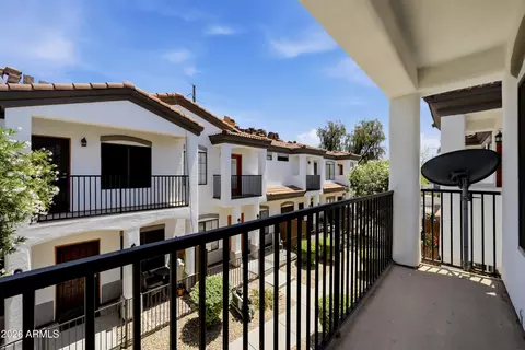 Exterior - 3150 E Beardsley Rd #1009, Phoenix, AZ 85050 photo 3 of 4