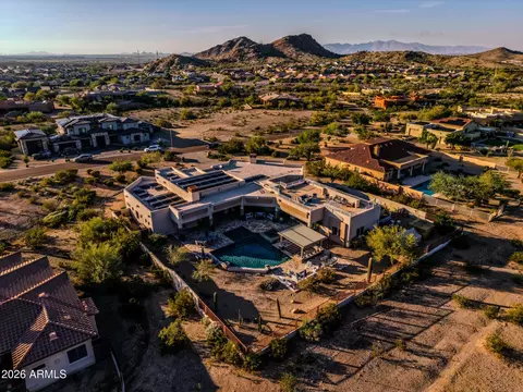 8827 S Santa Elizabeth Dr, Goodyear, AZ 85338