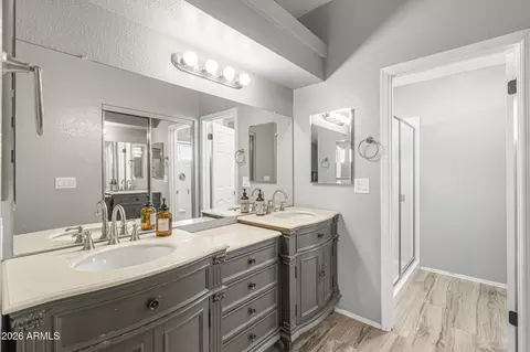 Bath - 5426 E Calypso Cir, Mesa, AZ 85206 photo 3 of 5