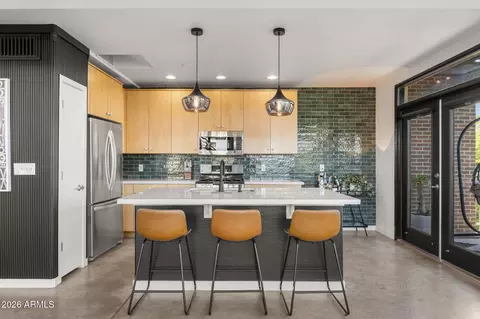 Kitchen - 914 E Osborn Rd #418, Phoenix, AZ 85014 photo 3 of 7