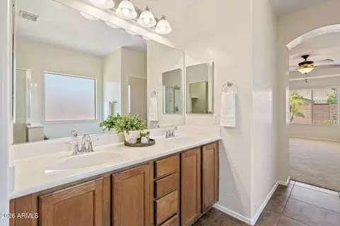 Bath - 2924 E Coconino Dr, Gilbert, AZ 85298 photo 5 of 5
