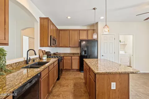 Kitchen - 2924 E Coconino Dr, Gilbert, AZ 85298 photo 2 of 3