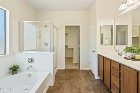Bath - 2924 E Coconino Dr, Gilbert, AZ 85298 photo 3 of 5