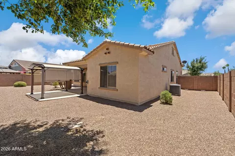 Exterior - 2924 E Coconino Dr, Gilbert, AZ 85298 photo 8 of 10