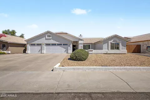 7526 W Corrine Dr, Peoria, AZ 85381