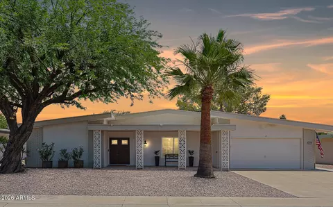 10709 W Sequoia Dr, Sun City, AZ 85373