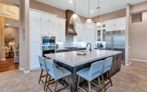 Kitchen - 14602 S 4th Dr, Phoenix, AZ 85045 photo 2 of 8