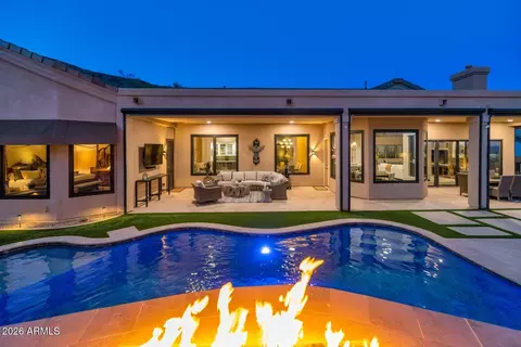 Exterior - 14602 S 4th Dr, Phoenix, AZ 85045 photo 16 of 17