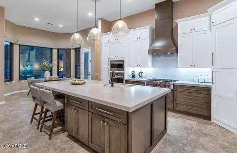 Kitchen - 14602 S 4th Dr, Phoenix, AZ 85045 photo 3 of 8