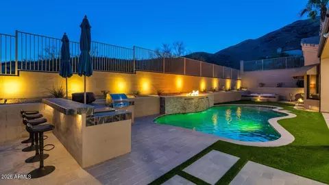 Exterior - 14602 S 4th Dr, Phoenix, AZ 85045 photo 9 of 17