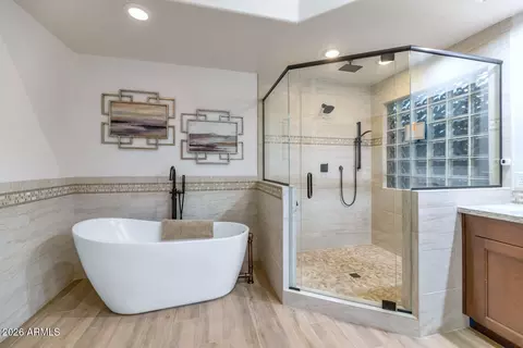 Bath - 14602 S 4th Dr, Phoenix, AZ 85045 photo 2 of 5