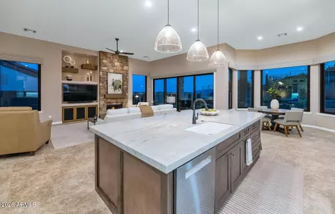 Kitchen - 14602 S 4th Dr, Phoenix, AZ 85045 photo 6 of 8
