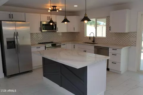 15244 N 38th St, Phoenix, AZ 85032