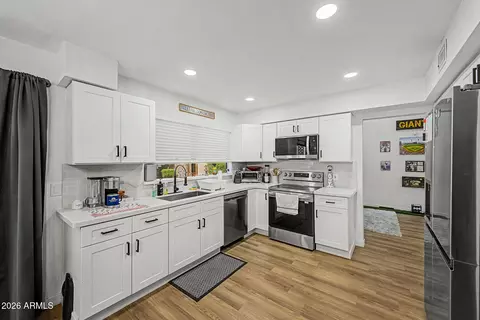 Kitchen - 1602 E Wagoner Rd, Phoenix, AZ 85022 photo 1 of 1