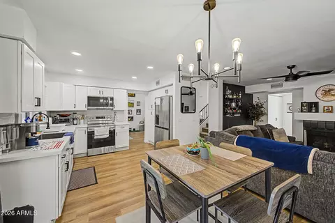 Dining - 1602 E Wagoner Rd, Phoenix, AZ 85022 photo 2 of 2