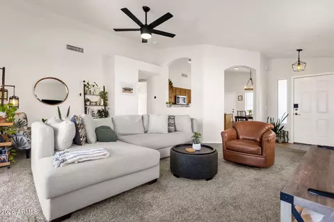 1216 W Pinon Ave, Gilbert, AZ 85233