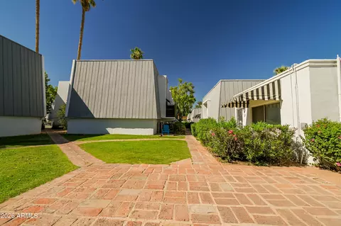 3416 N 44th St #52, Phoenix, AZ 85018
