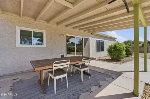 Exterior - 1502 E Divot Dr, Tempe, AZ 85283 photo 3 of 10