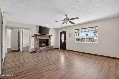 Living - 704 E Peppertree Ave, Apache Junction, AZ 85119 photo 3 of 5
