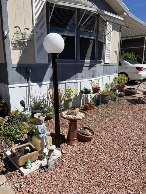 652 S Ellsworth Rd #177, Mesa, AZ 85208