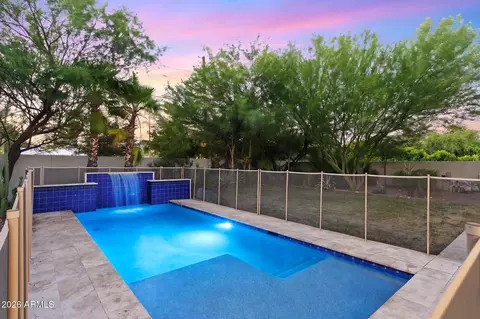 Exterior - 640 W Echo Ln, Phoenix, AZ 85021 photo 2 of 26