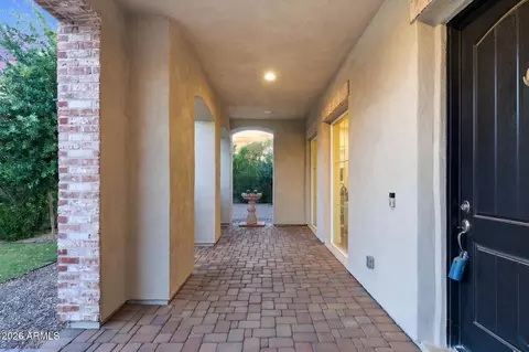 Exterior - 640 W Echo Ln, Phoenix, AZ 85021 photo 4 of 26