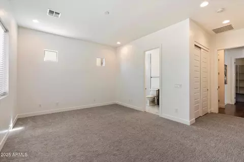 Bedroom - 640 W Echo Ln, Phoenix, AZ 85021 photo 4 of 9