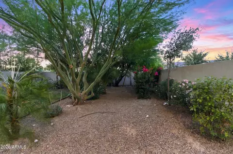 Exterior - 640 W Echo Ln, Phoenix, AZ 85021 photo 24 of 26