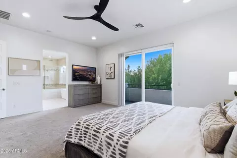 Bedroom - 640 W Echo Ln, Phoenix, AZ 85021 photo 7 of 9