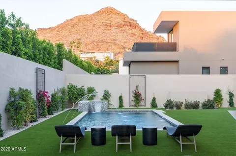 Exterior - 2224 E Solar Dr, Phoenix, AZ 85020 photo 5 of 8