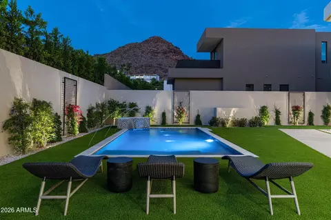 Exterior - 2224 E Solar Dr, Phoenix, AZ 85020 photo 7 of 8