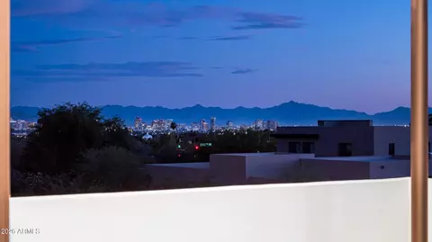 View/Area - 2224 E Solar Dr, Phoenix, AZ 85020 photo 1 of 6