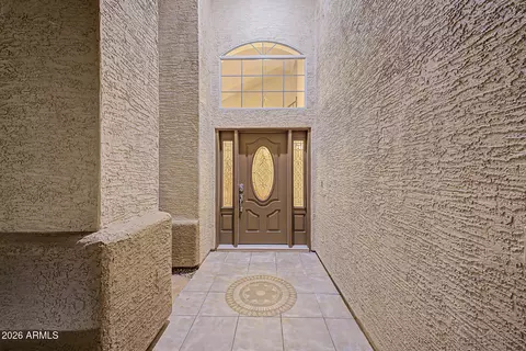 Entry Way - 1124 N Robin Ln, Mesa, AZ 85213 photo 2 of 5