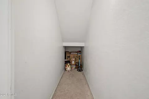 Entry Way - 1124 N Robin Ln, Mesa, AZ 85213 photo 4 of 5