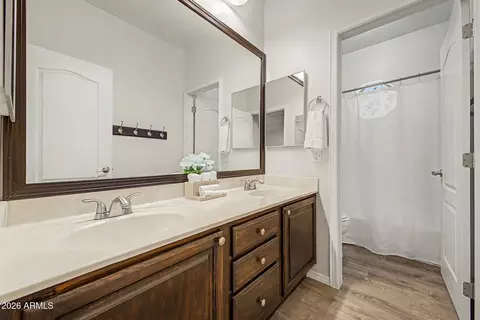 Bath - 1124 N Robin Ln, Mesa, AZ 85213 photo 3 of 7