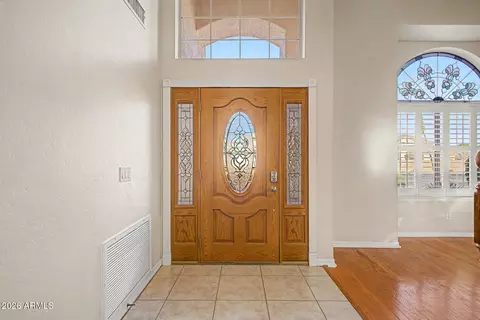 Entry Way - 1124 N Robin Ln, Mesa, AZ 85213 photo 1 of 5