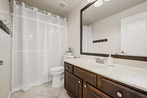 Bath - 1124 N Robin Ln, Mesa, AZ 85213 photo 5 of 7