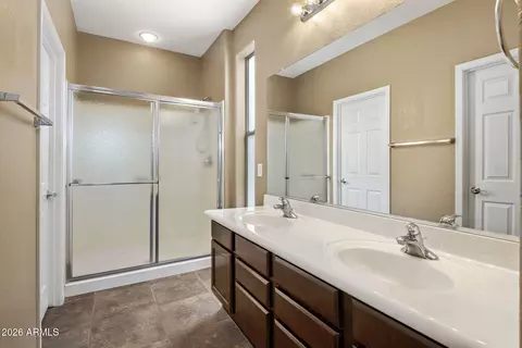 Bath - 4219 E Donato Dr, Gilbert, AZ 85298 photo 2 of 2