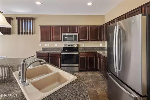 Kitchen - 4219 E Donato Dr, Gilbert, AZ 85298 photo 3 of 4