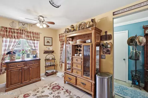 Entry Way - 1086 E Arabian Dr, Gilbert, AZ 85296 photo 2 of 3