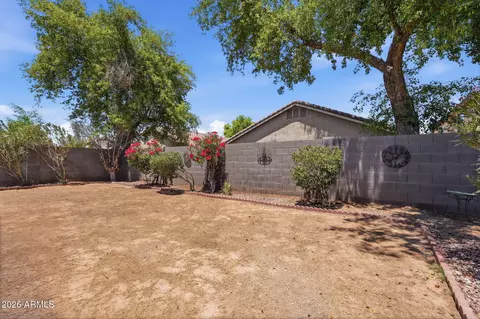 Exterior - 1086 E Arabian Dr, Gilbert, AZ 85296 photo 7 of 8